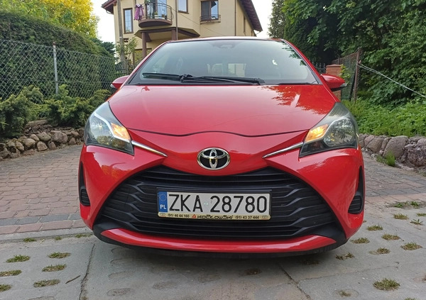 Toyota Yaris cena 31500 przebieg: 179500, rok produkcji 2015 z Gdynia małe 154